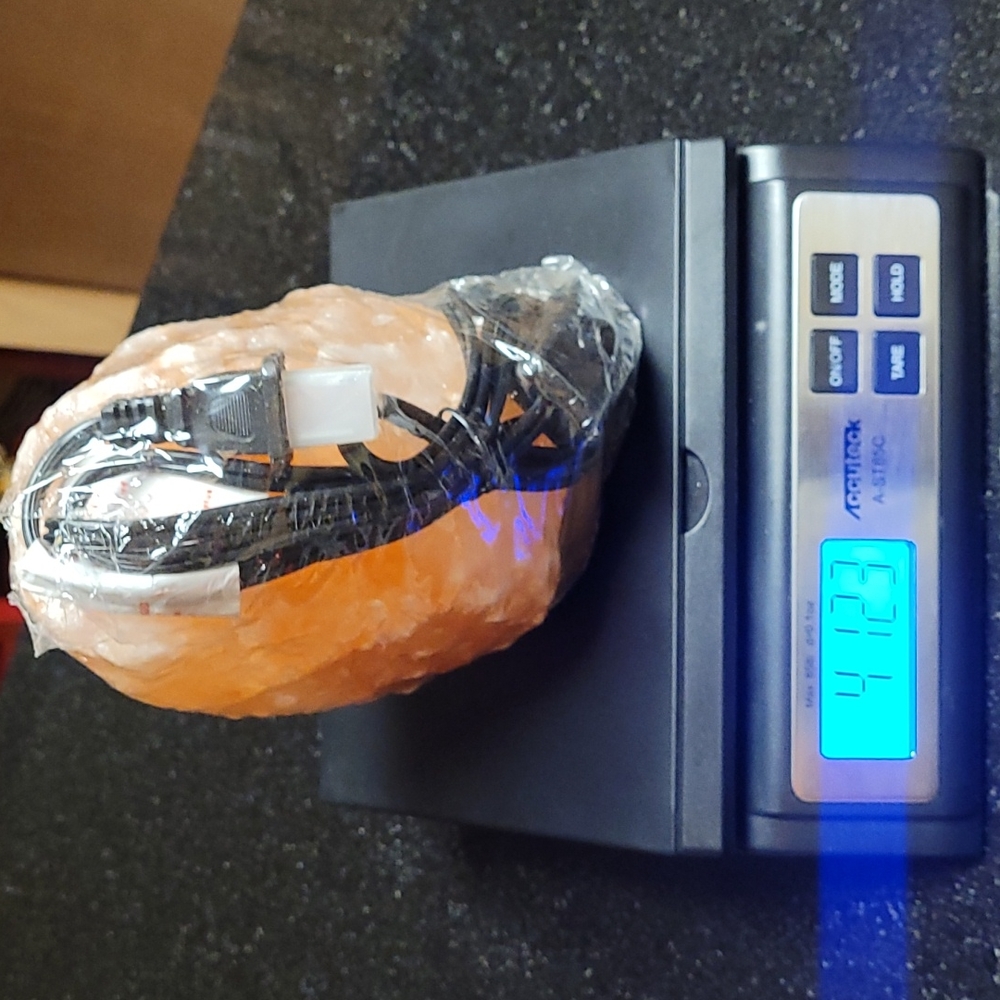 Himalayan Salt Lamp - Picture 6 of 6